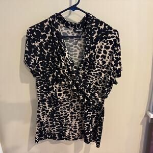 DKNY Women's Lightweight Animal Print Blouse Cream and Black Size Large